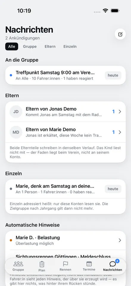 Nachrichten der Trainer:in mit Gruppenfäden, Einzelgesprächen und dem Elternkanal